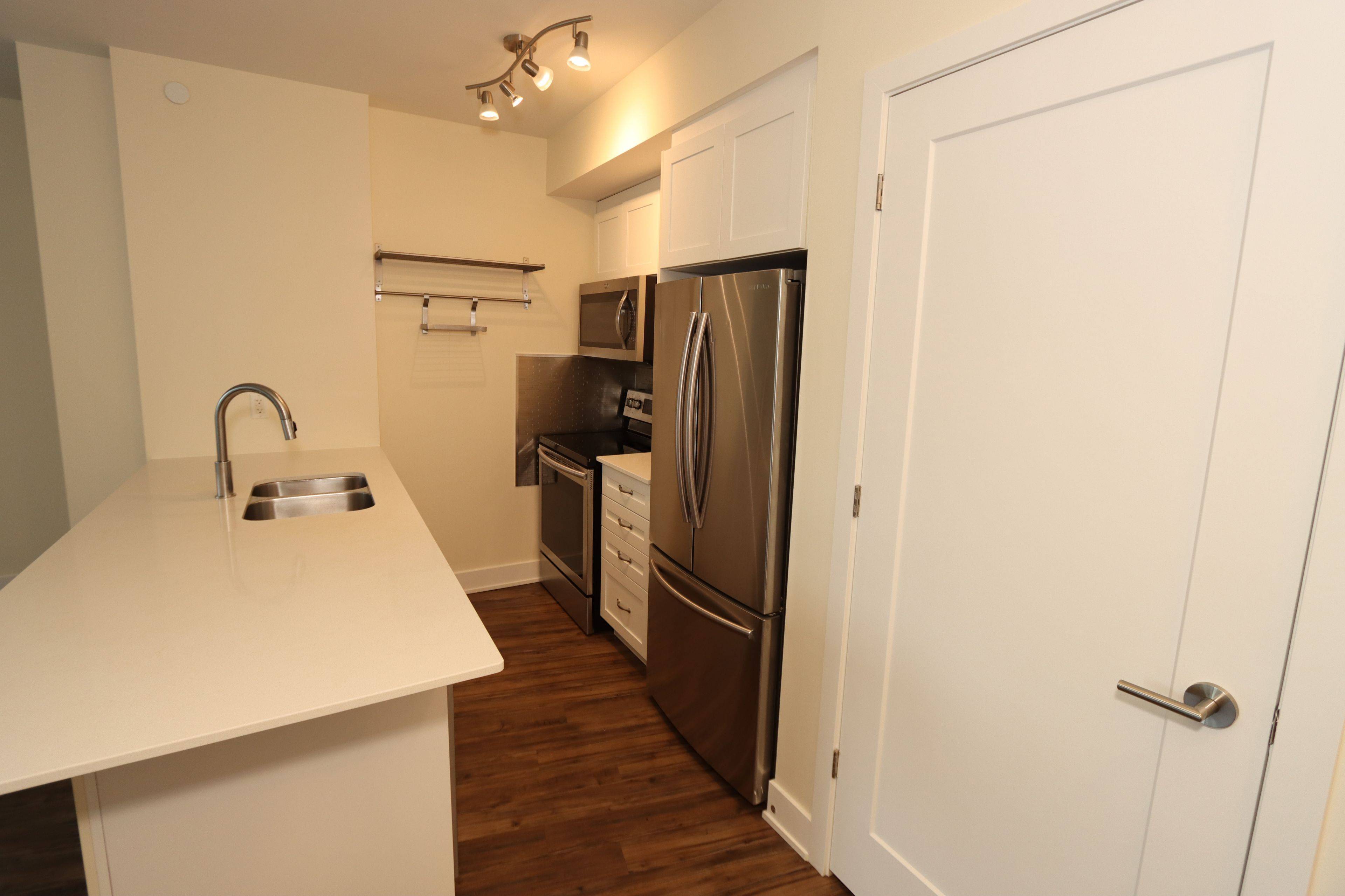 New Edinburgh - Lindenlea, ON K1M 2C5,411 Mackay ST #318