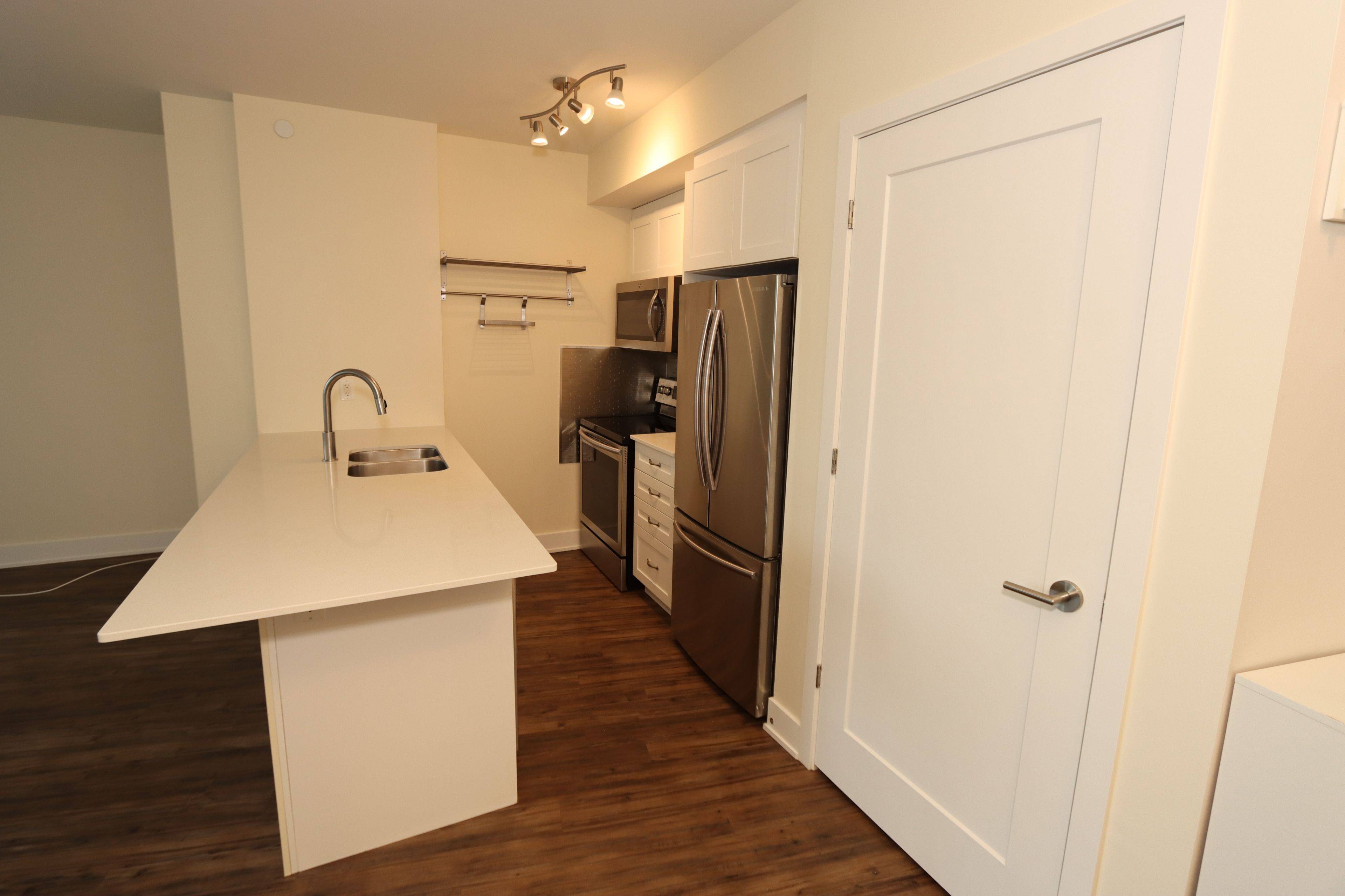New Edinburgh - Lindenlea, ON K1M 2C5,411 Mackay ST #318