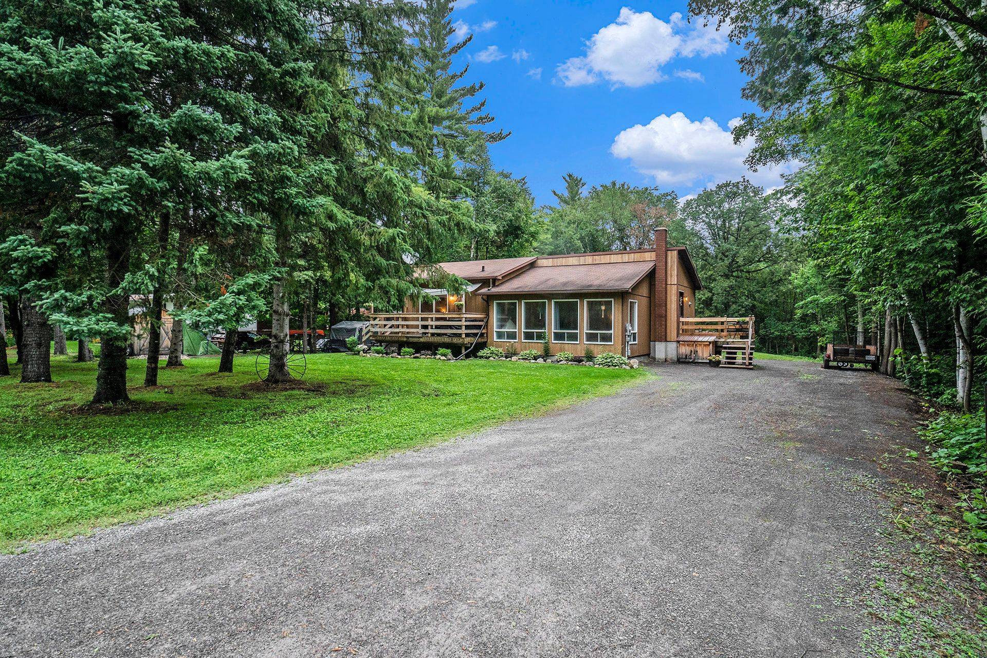 Mississippi Mills, ON K0A 2X0,2752 8th Concession North Pakenham RD