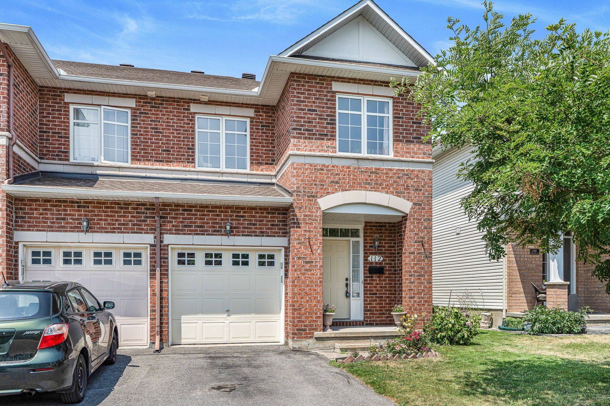 112 Deercroft AVE, Barrhaven, ON K2J 5H7