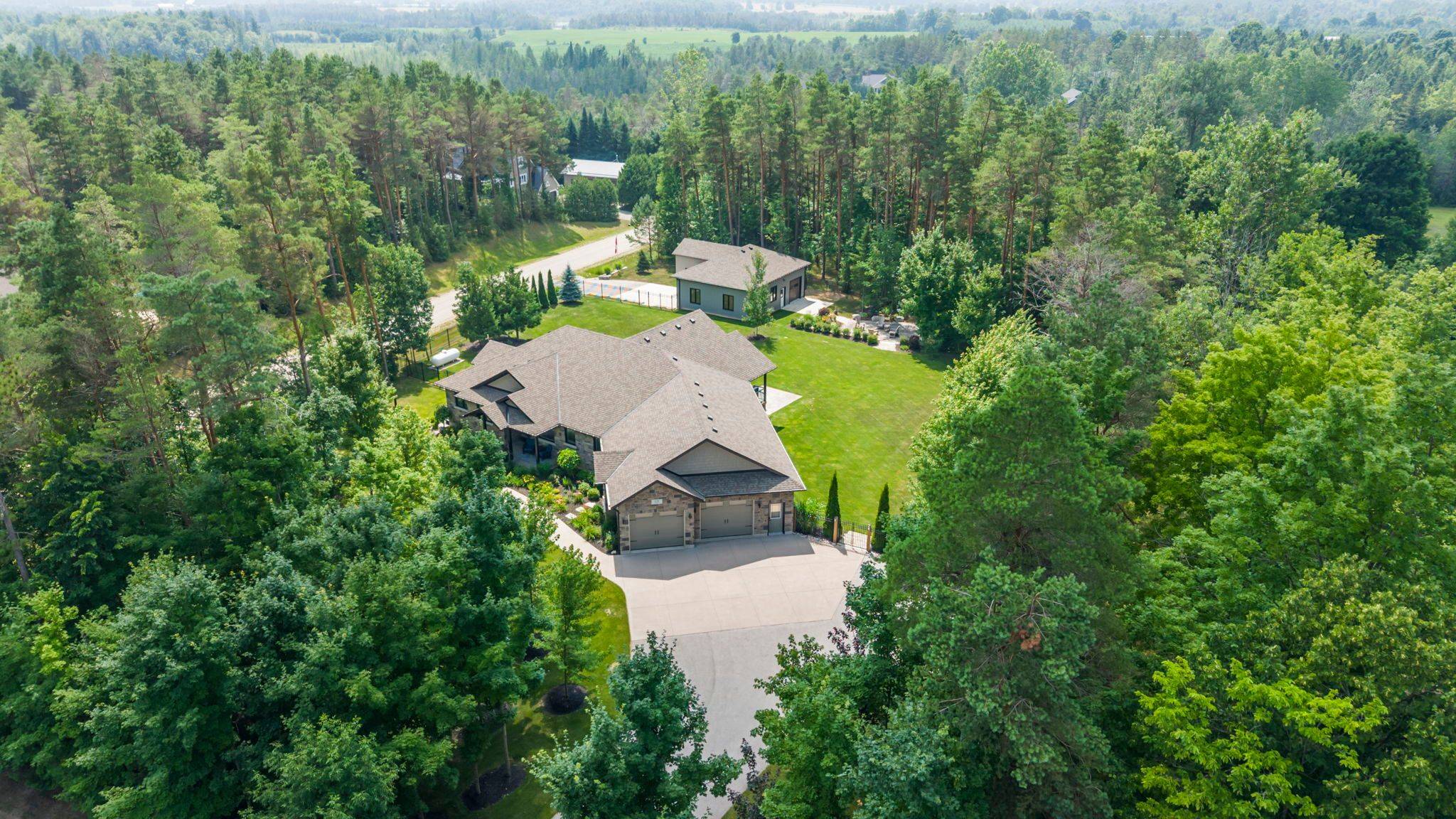 126 Forest Creek TRL, West Grey, ON N0G 1S0