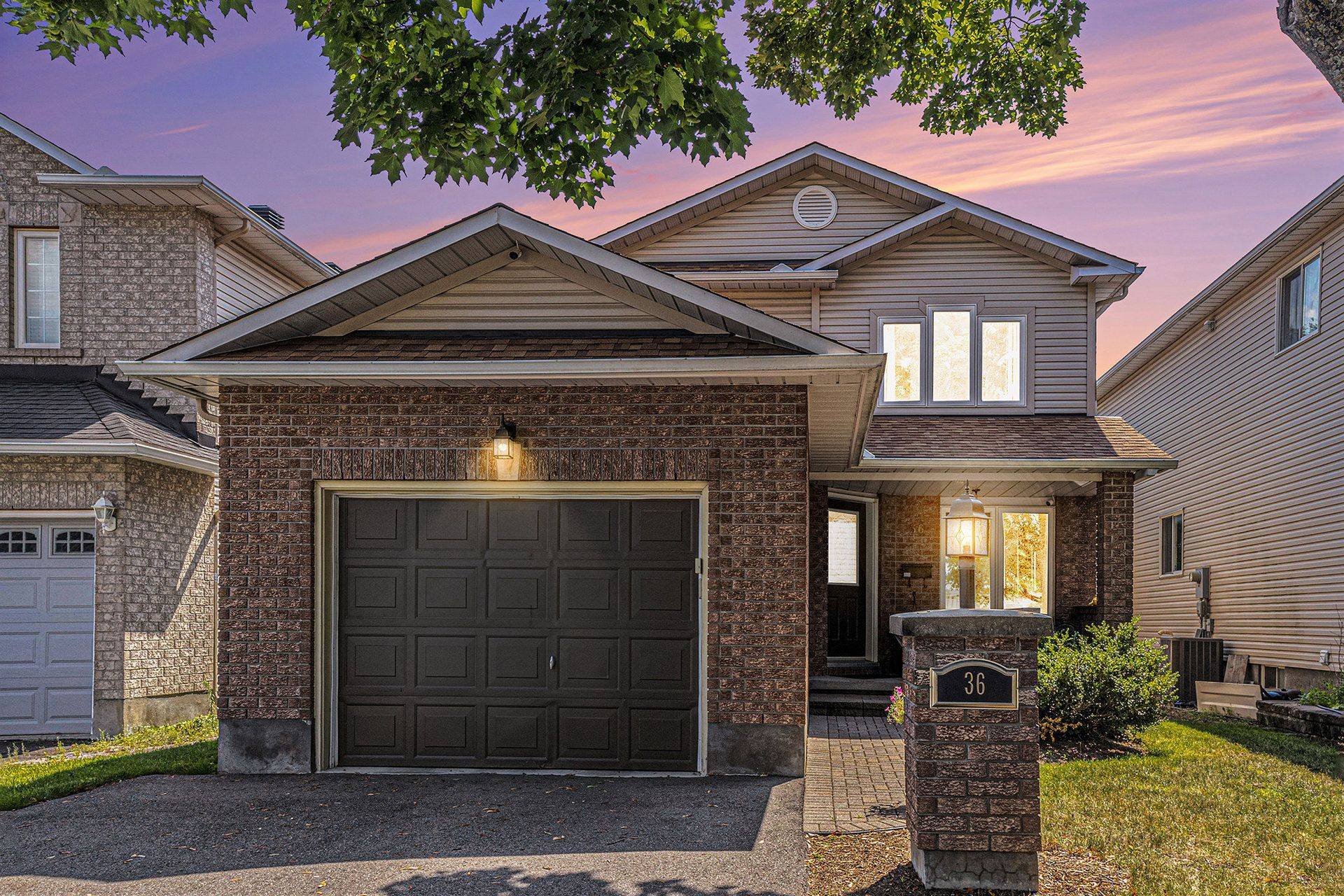 36 Nakota WAY, Barrhaven, ON K2J 4M3