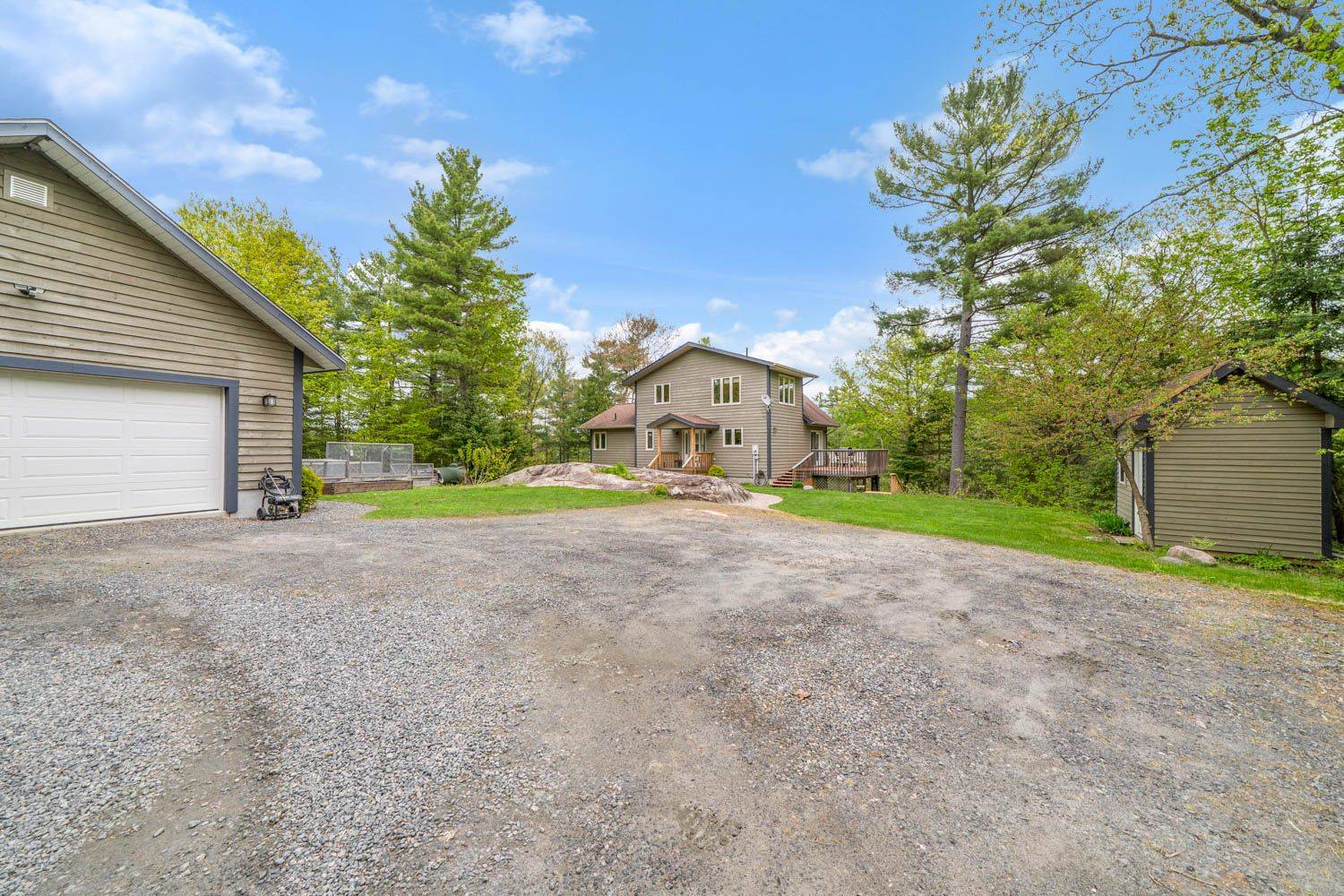 Carling, ON P0G 1G0,46 James Rider RD