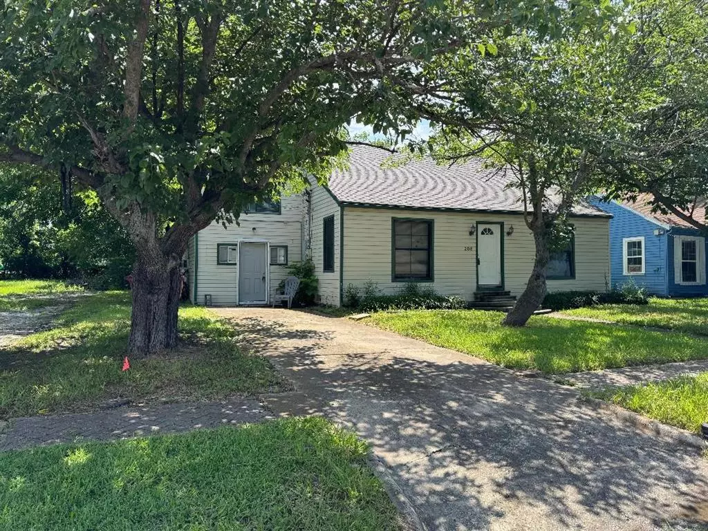 Royse City, TX 75189,208 N Elm Street