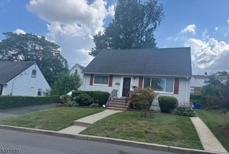 Passaic City, NJ 07055,29 Poplar St