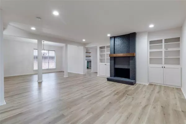 Dallas, TX 75230,10530 Stone Canyon Road #208