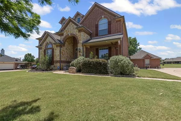 Joshua, TX 76058,5024 Running Brook Drive