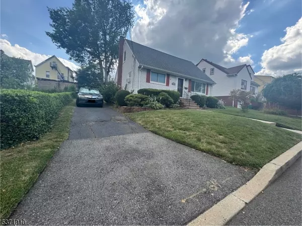 Passaic City, NJ 07055,29 Poplar St