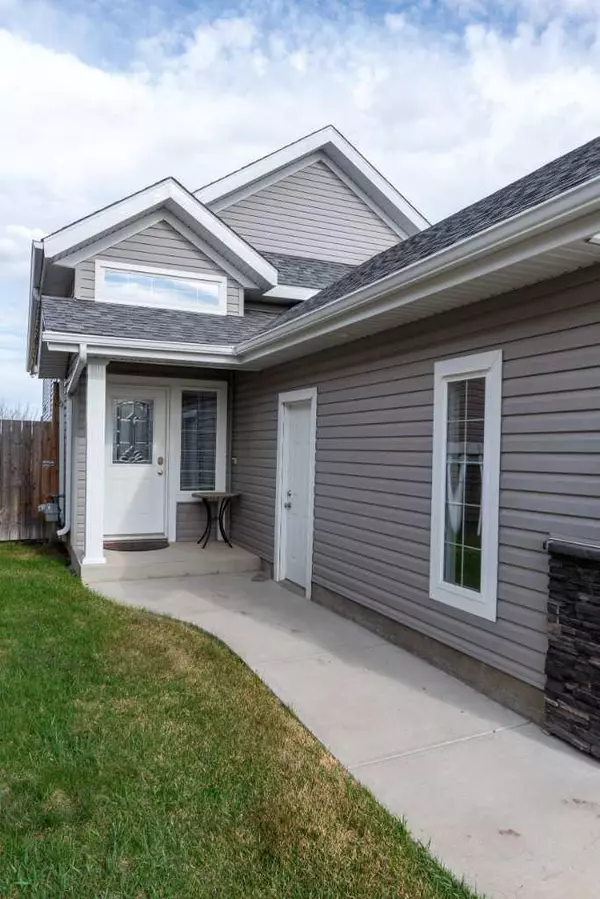 Lloydminster, AB T9V 2K1,1309 54 Avenue Close