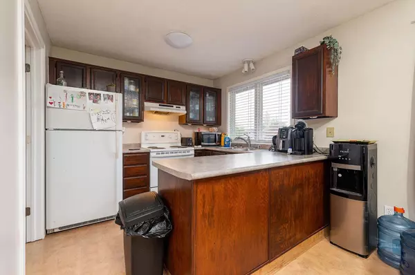 Lloydminster, SK S9V 1L3,2312 47 AVE
