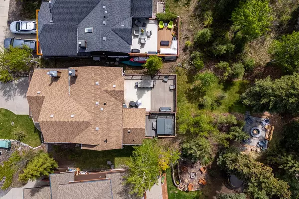 Canmore, AB T1W 3G2,330 Casale PL