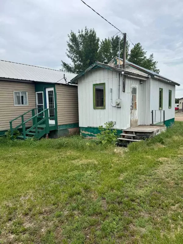 Warner, AB T0K2L0,306 6 AVE