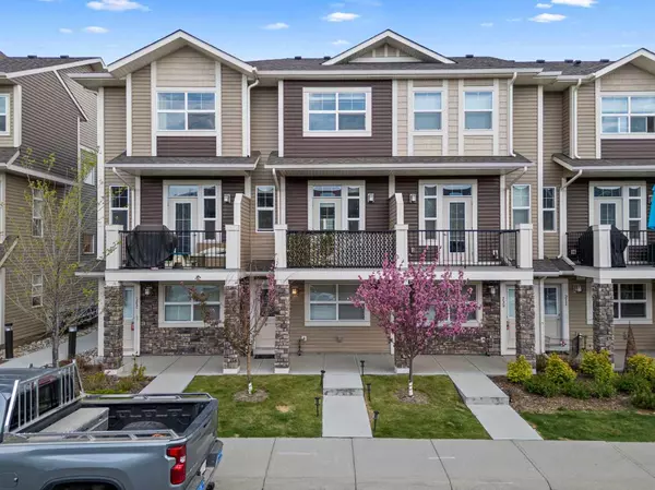 Calgary, AB T2X 4H9,207 Legacy Common Southeast