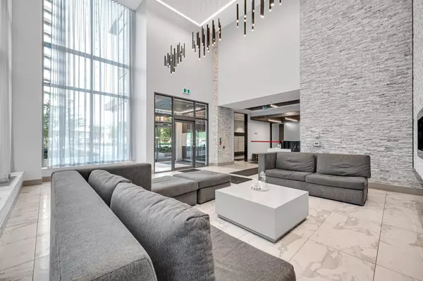 Toronto C15, ON M2J 1M5,36 Forest Manor RD #805