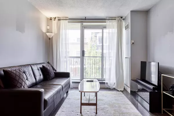 Toronto C01, ON M6K 3N1,1000 King ST W #303