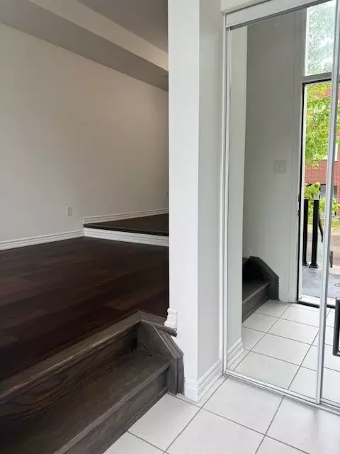 Toronto E10, ON M1E 0B8,15 Heron Park PL S #14