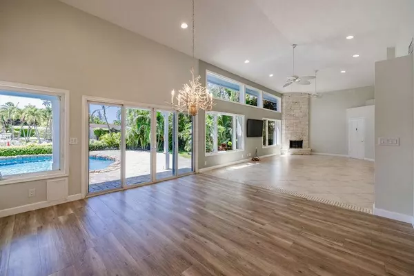 Lighthouse Point, FL 33064,2432 NE 22nd Ave
