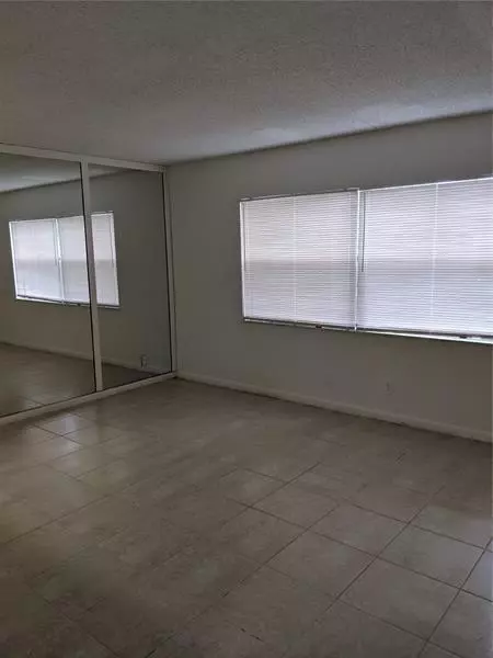 Coral Springs, FL 33065,2392 Coral Springs Dr