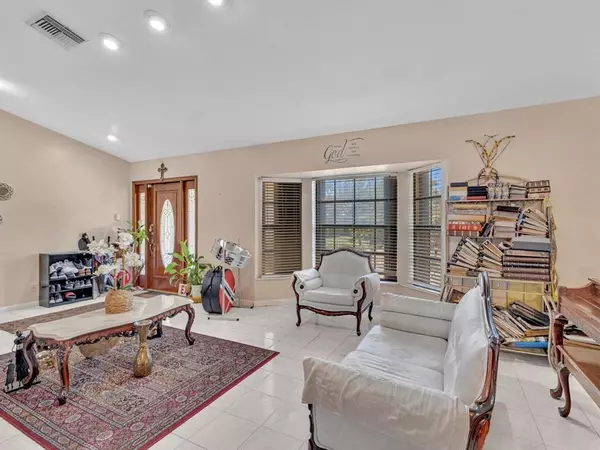 Coconut Creek, FL 33073,4855 NW 50th St