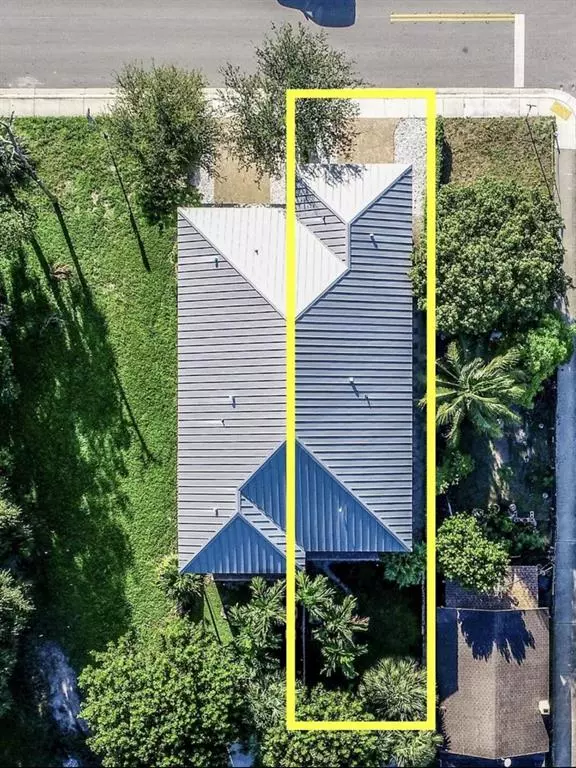 Lake Worth Beach, FL 33460,228 N G St