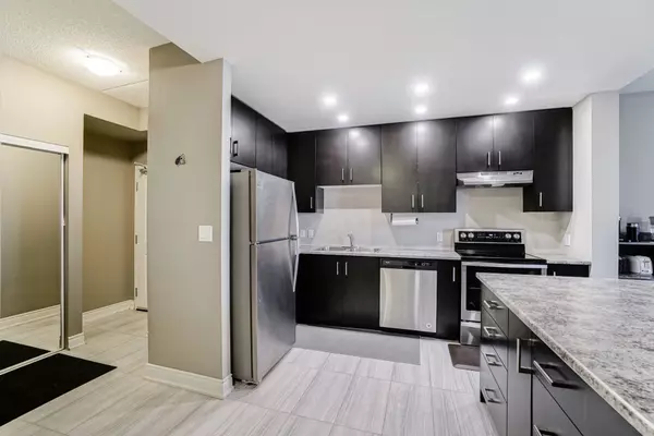 Milton, ON L9T 9A7,640 Sauve ST #401