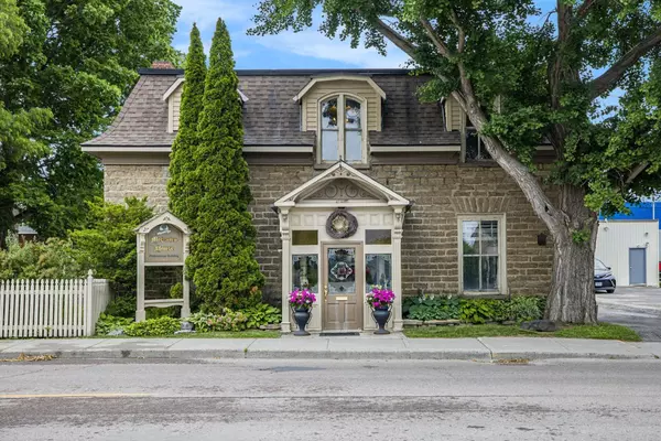 233 Bridge ST, Carleton Place, ON K7C 3H2