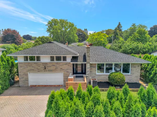 672 Hiawatha BLVD, Hamilton, ON L9G 3A5