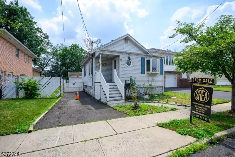 307 Lincoln St, Linden City, NJ 07036