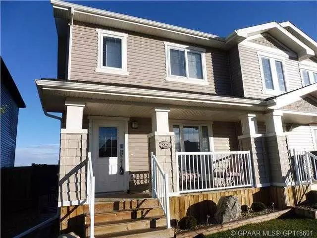8828 96 AVE, Grande Prairie, AB T8X0N3