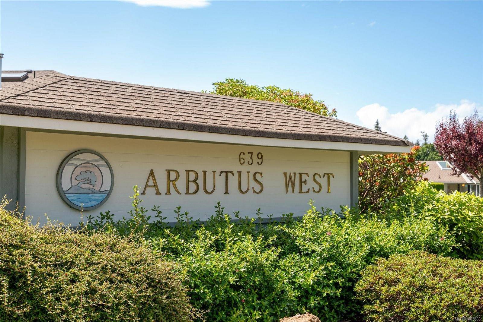 639 Arbutus St #7, Qualicum Beach, BC V9K 1P4