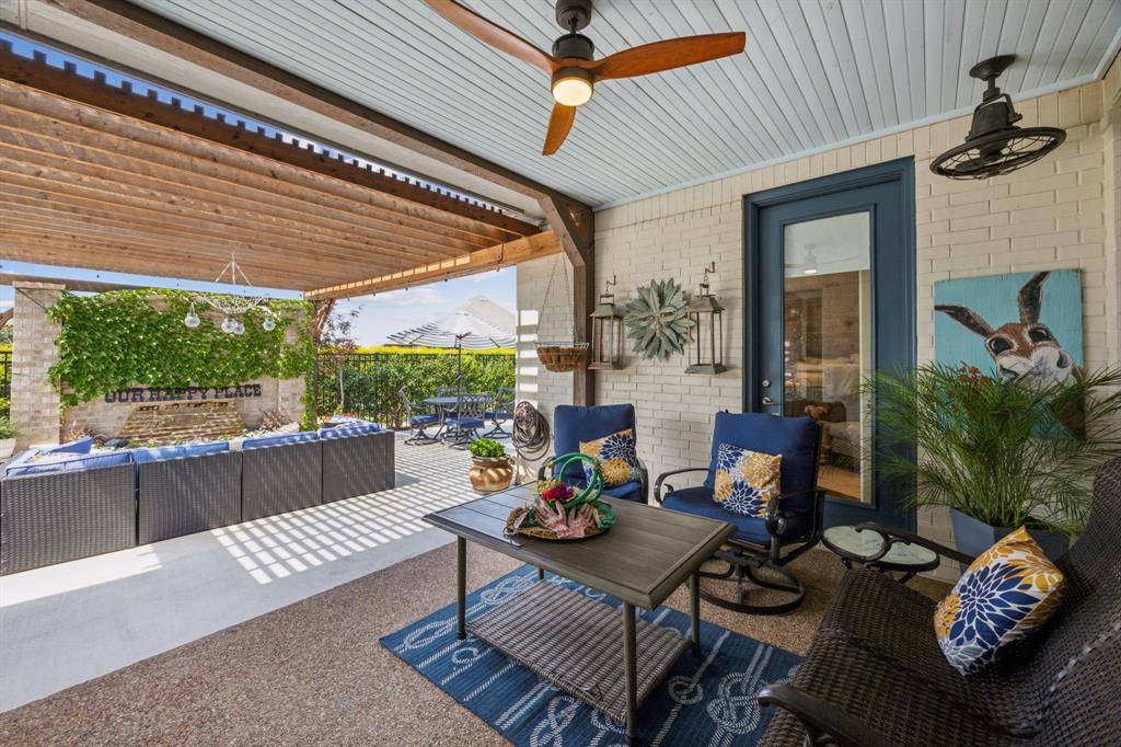 1318 Amsterdam Court, Granbury, TX 76048