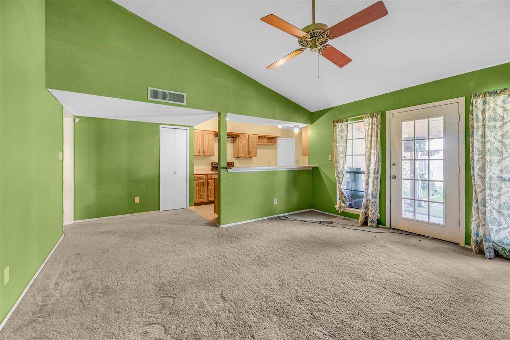 Grand Prairie, TX 75052,634 Chestnut Drive