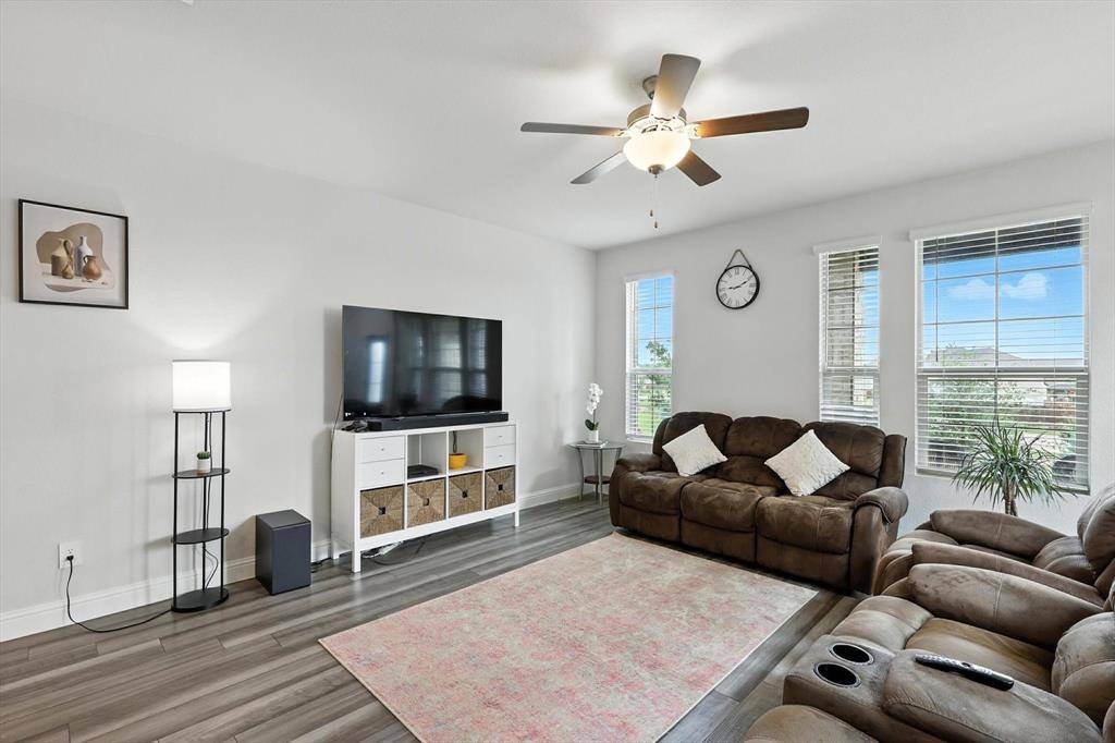 Corinth, TX 76210,2629 Kings Canyon Mews