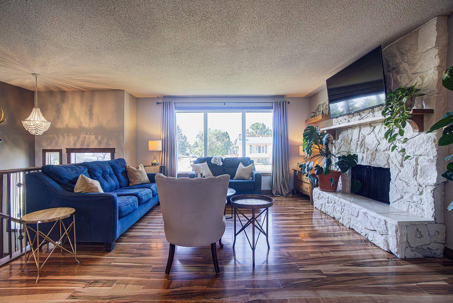 Claresholm, AB T0L 0T0,526 50A AVE West