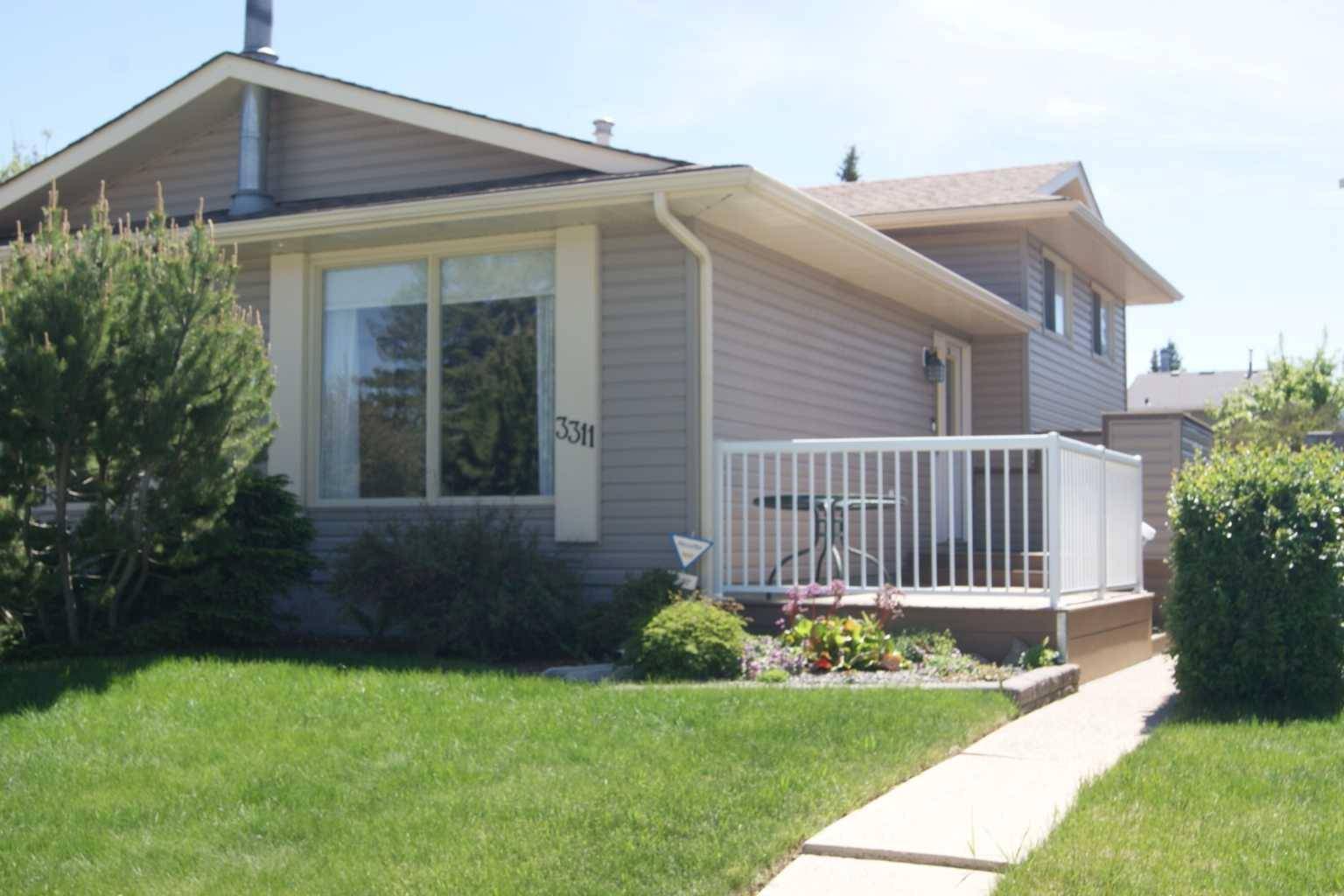 3311 108 AVE Southwest, Calgary, AB T2W 3G9