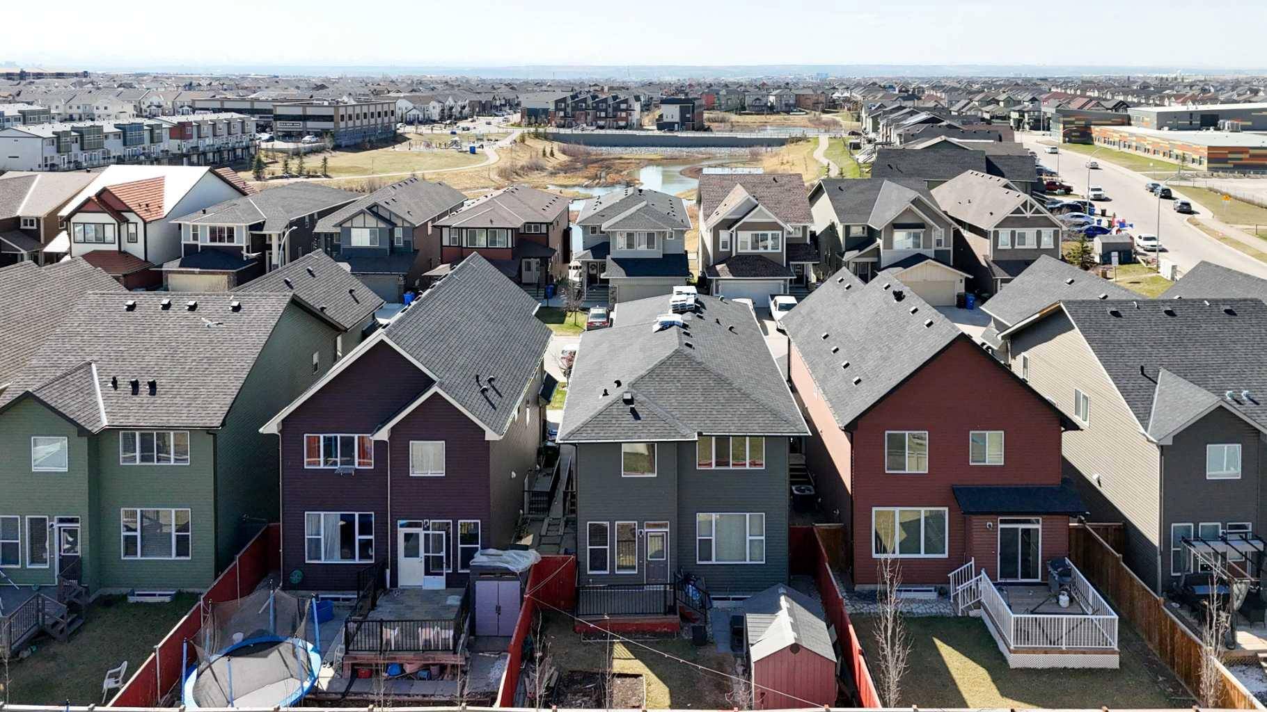Calgary, AB T3J 0J9,118 Saddlelake WAY NE
