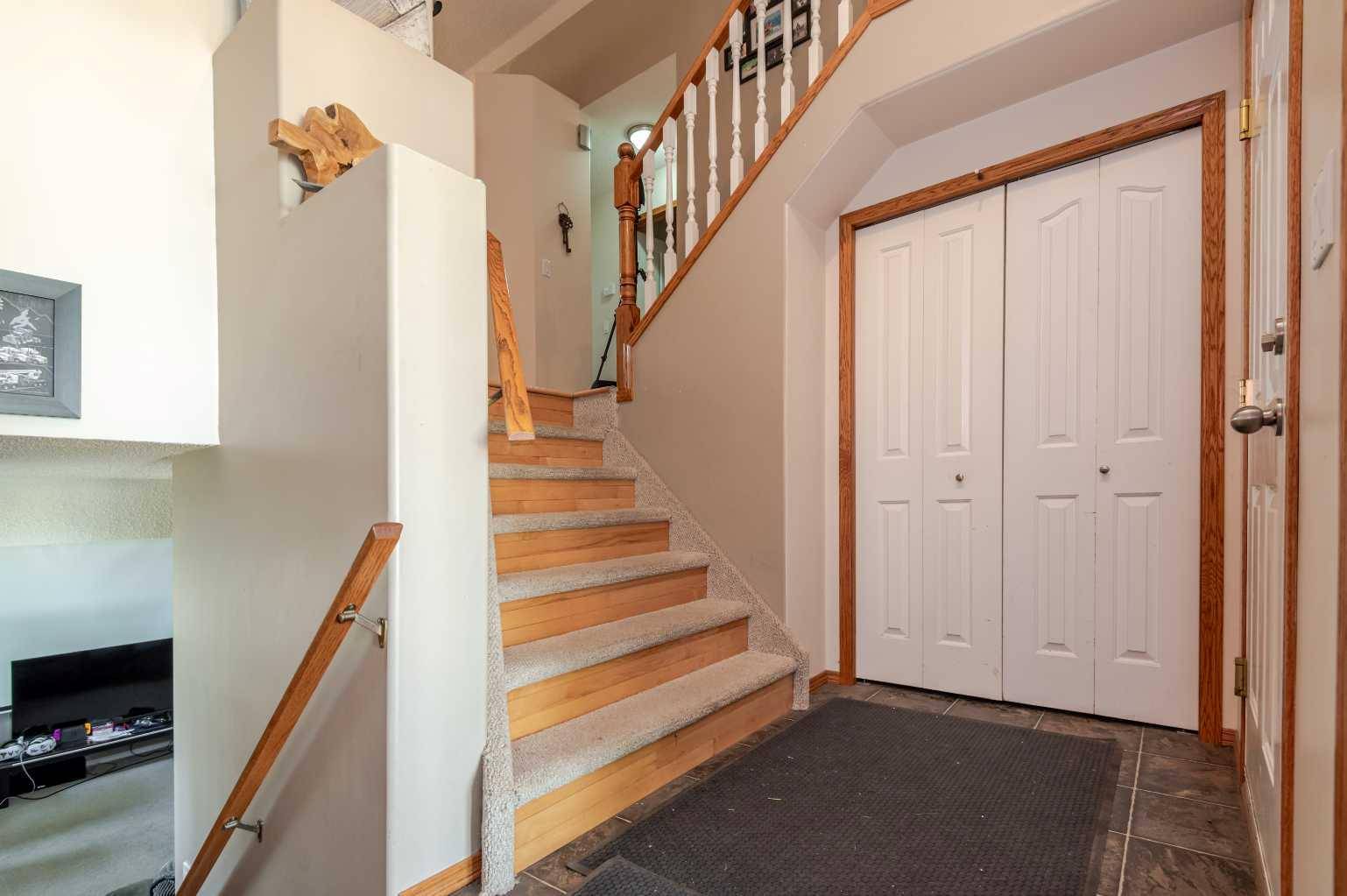 Grande Prairie, AB T8W 2M6,10305 74 AVE