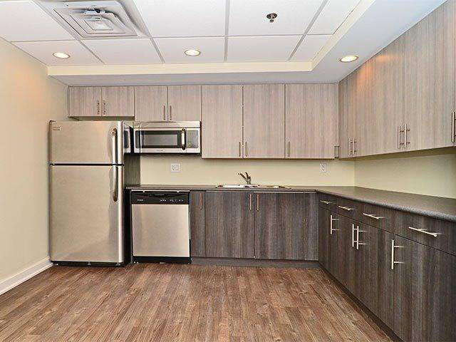 Toronto C01, ON M6K 0A5,38 Joe Shuster WAY #1811