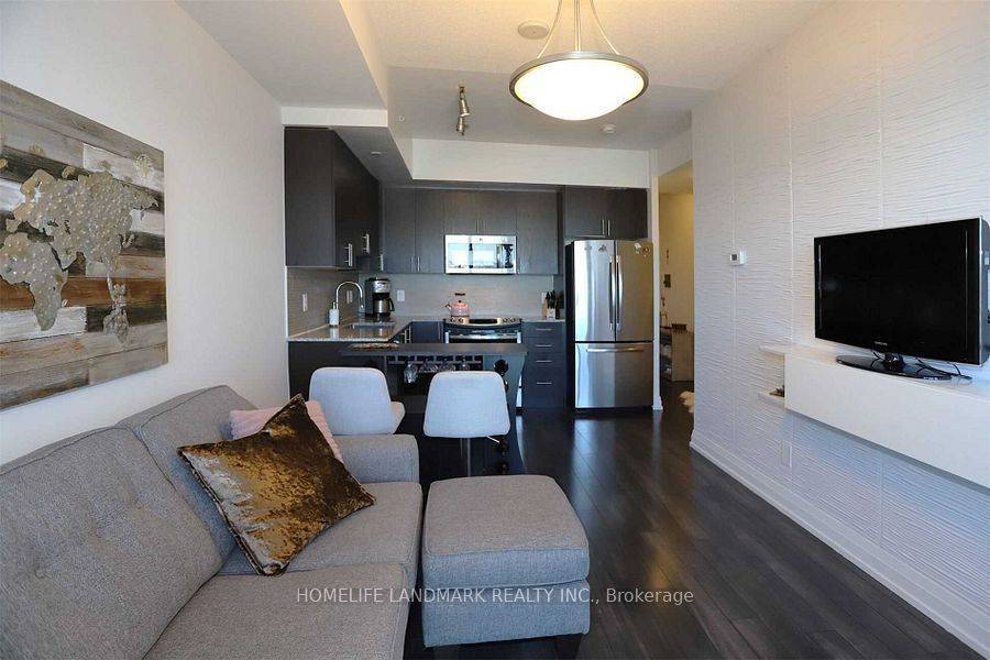 Markham, ON L3T 0C9,7165 Yonge ST #635