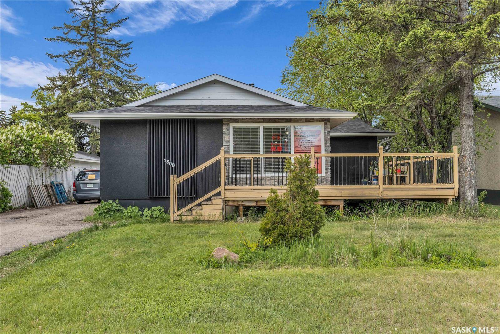 1308 Preston AVENUE S, Saskatoon, SK S7H 2V4