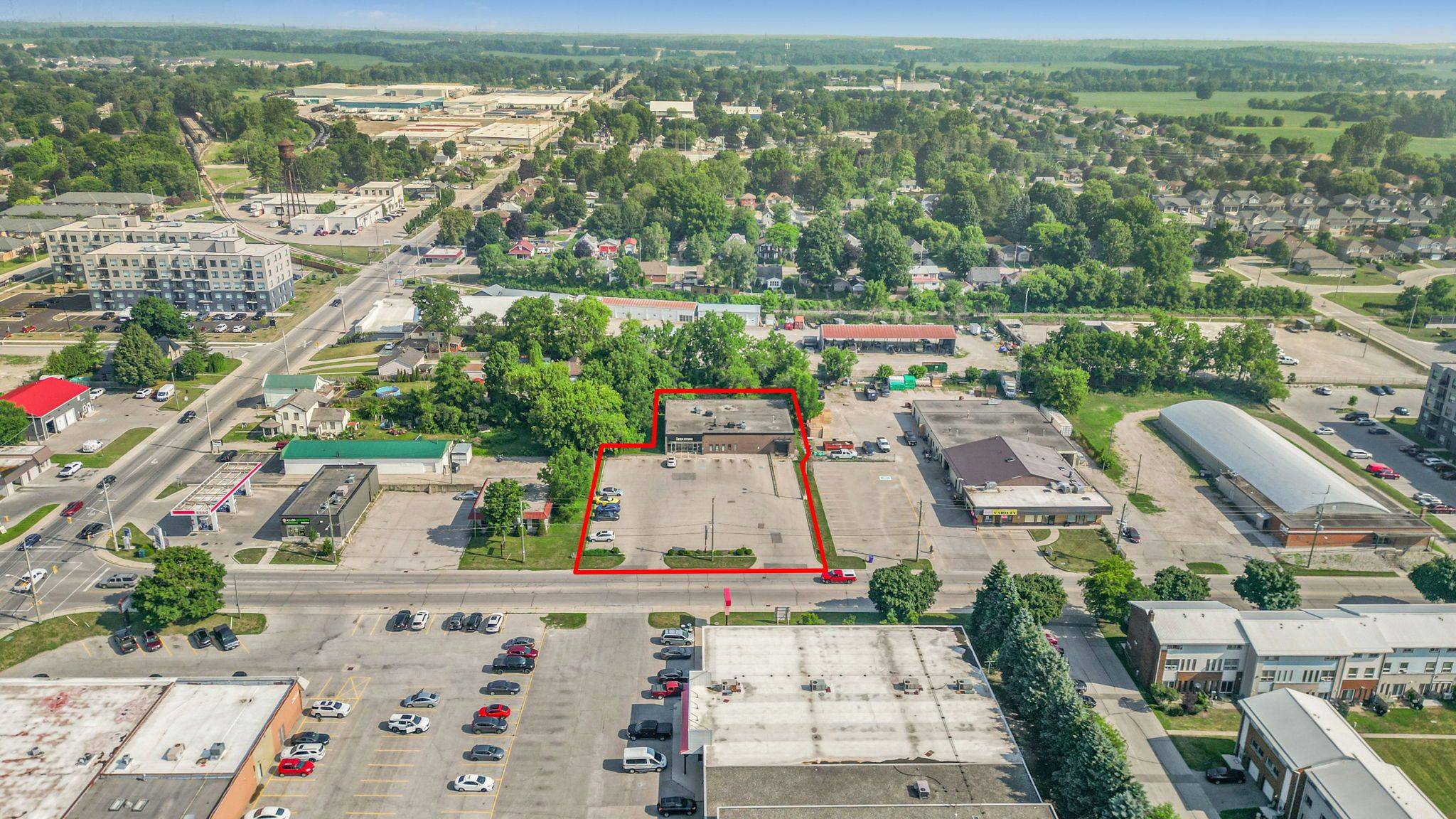 Tillsonburg, ON N4G 1P7,114 Concession ST E