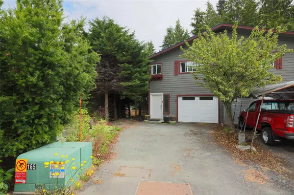 Port Hardy, BC V0N 2P0,7145A Highland Dr