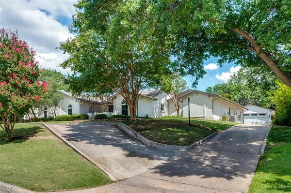 Fort Worth, TX 76116,6375 Waverly Way