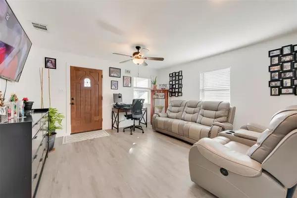 Fort Worth, TX 76107,5508 Diaz Avenue