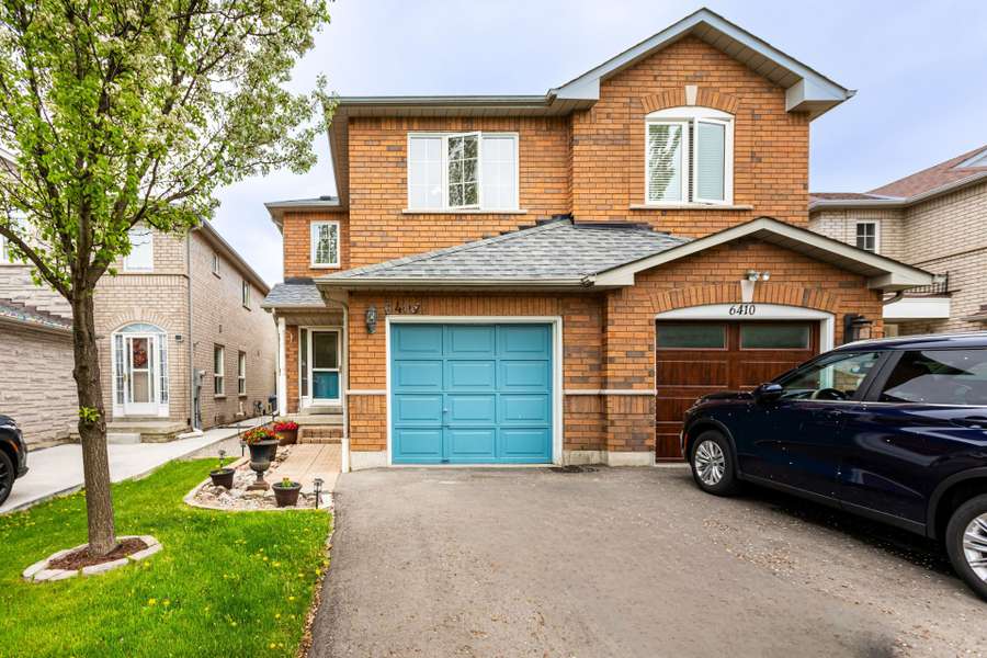 6408 Hampden Woods RD, Mississauga, ON L5N 7V3