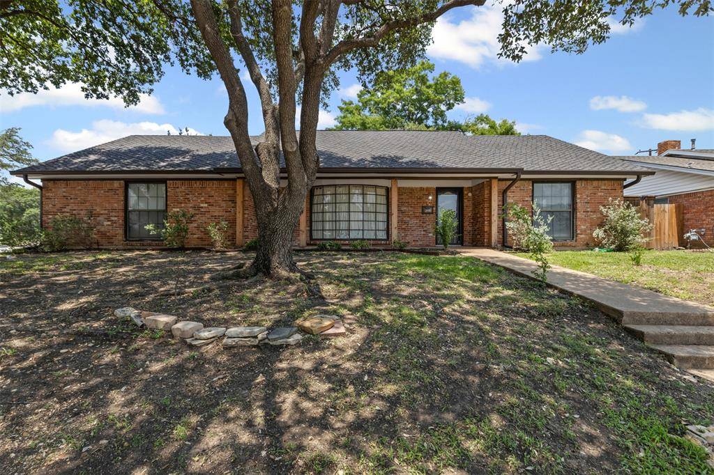 3864 Wedgworth Road S,  Fort Worth,  TX 76133