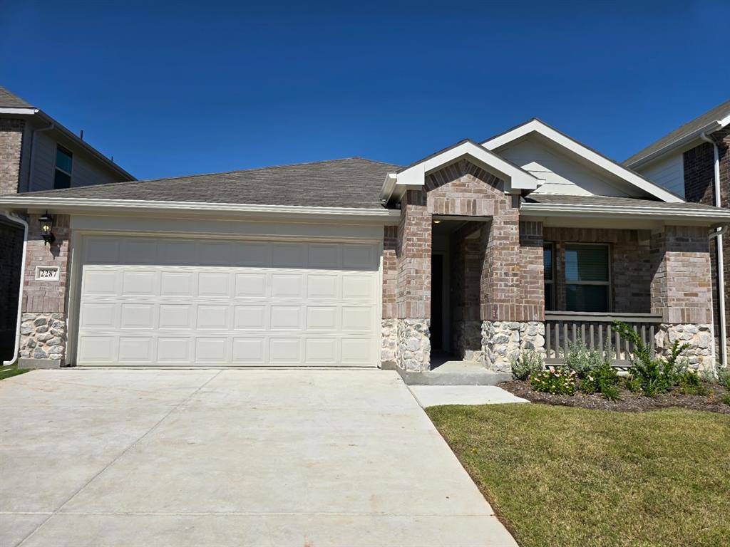 2287 Cliff Springs Drive, Forney, TX 75126