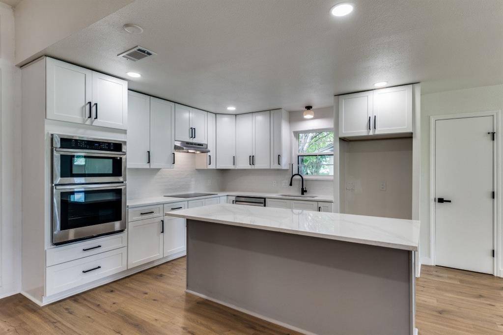 Sachse, TX 75048,6504 Hilltop Trail