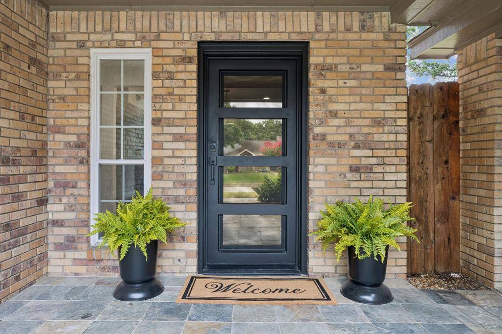 Euless, TX 76039,511 Holliday Lane