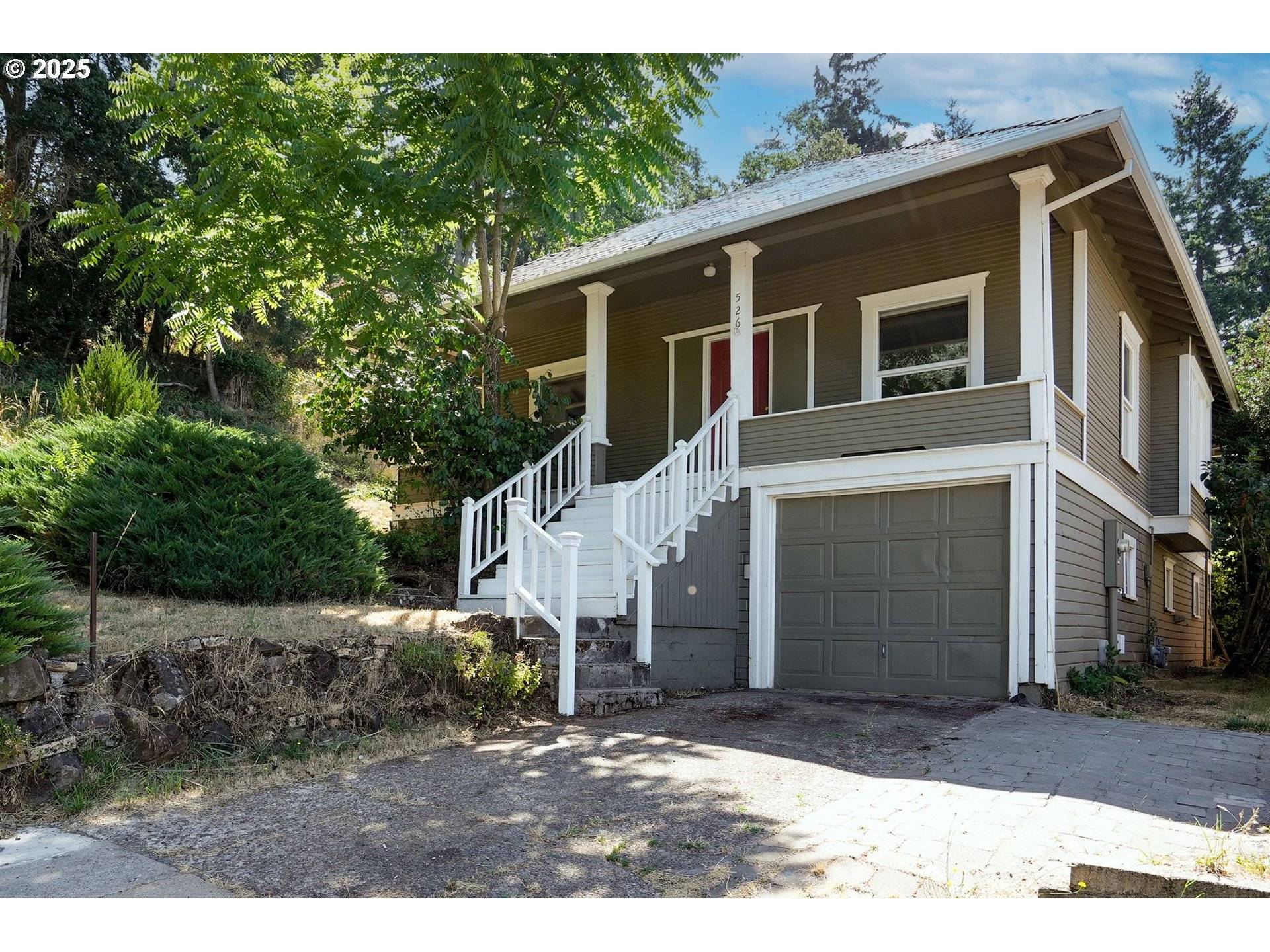 526 JERSEY ST, Silverton, OR 97381